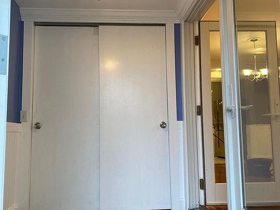 4th image of 139 Western Pkwy #141