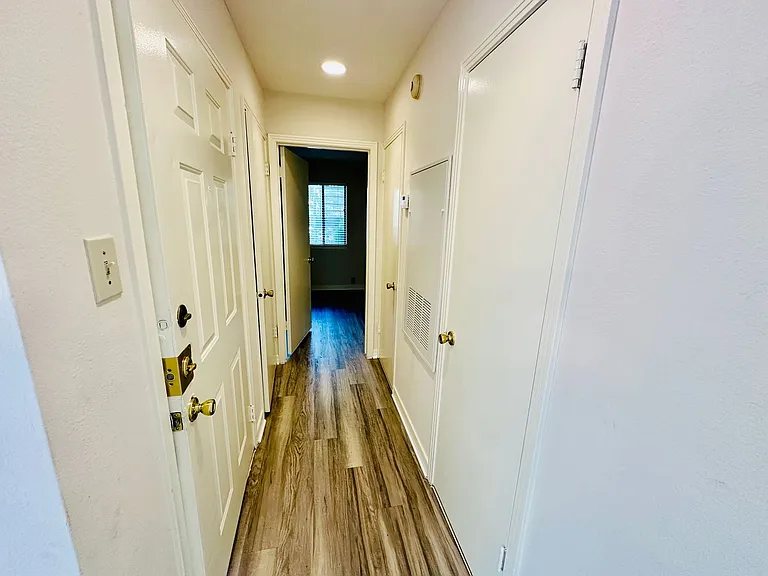 6810 Deatonhill Dr #116-7 — Photo 12