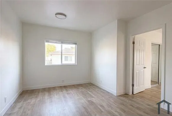 4362 Folsom St — Photo 4