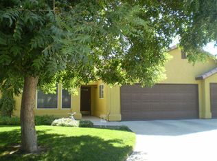 913 Upp Ct, Hanford, CA 93230