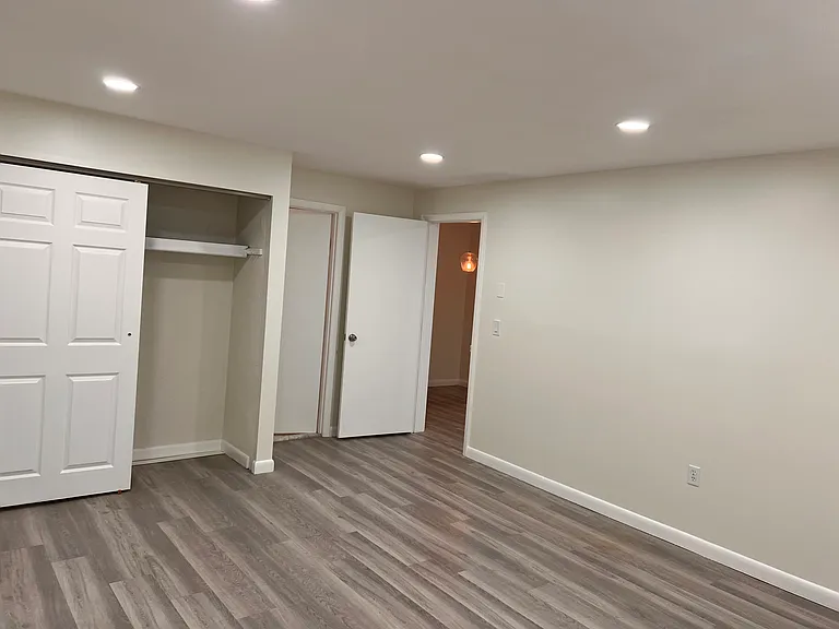 14 Williamsburg Ct — Photo 13