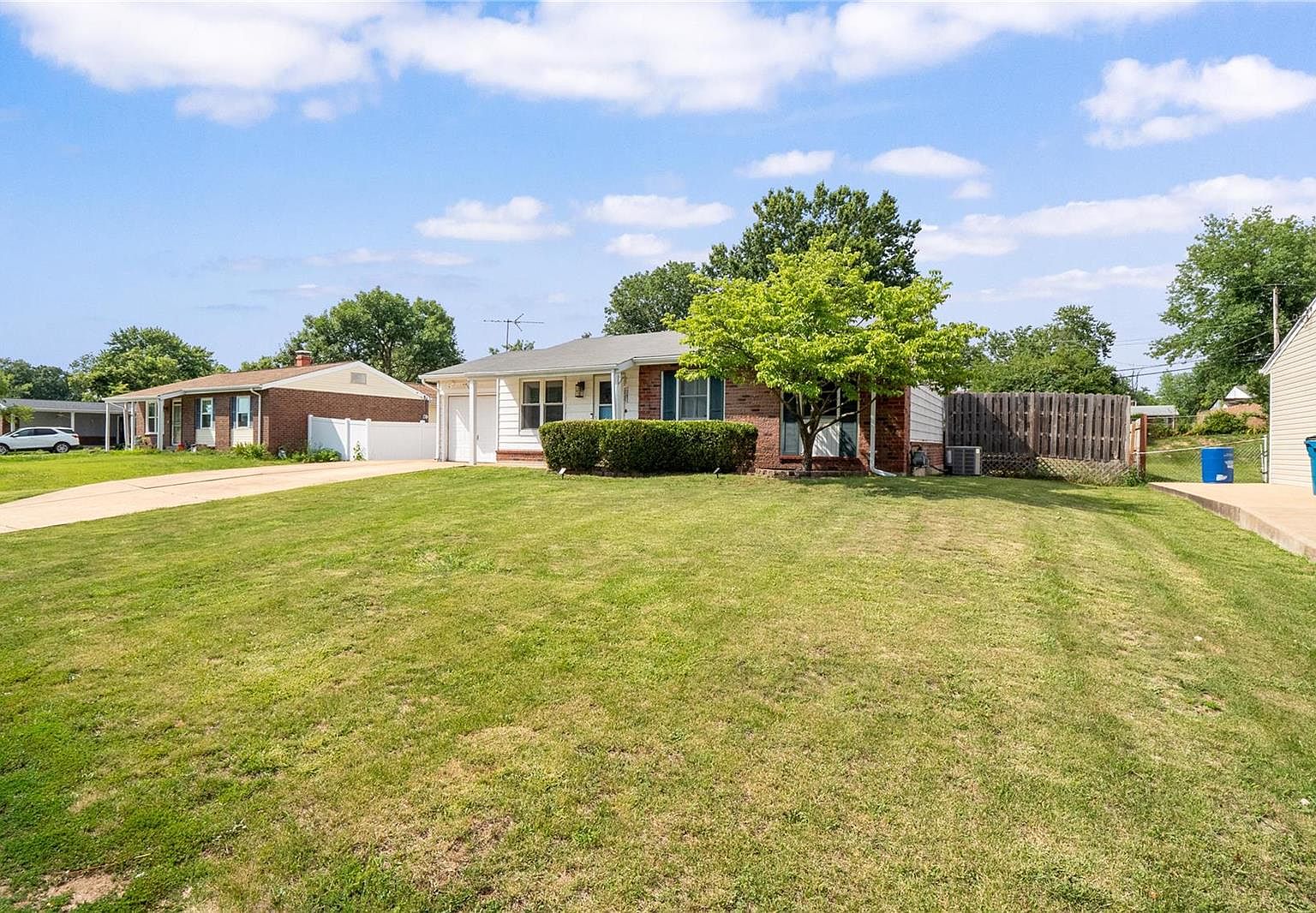 5437 Butler Hill Estates Dr, Saint Louis, MO 63128 Zillow