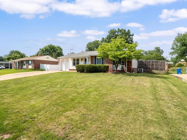 5437 Butler Hill Estates Dr, Saint Louis, MO 63128