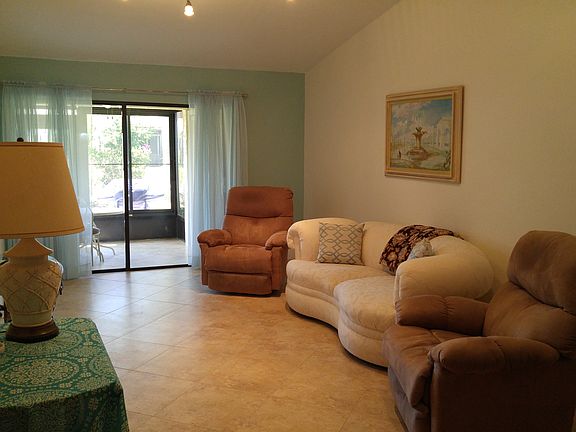 Living room & back lanai