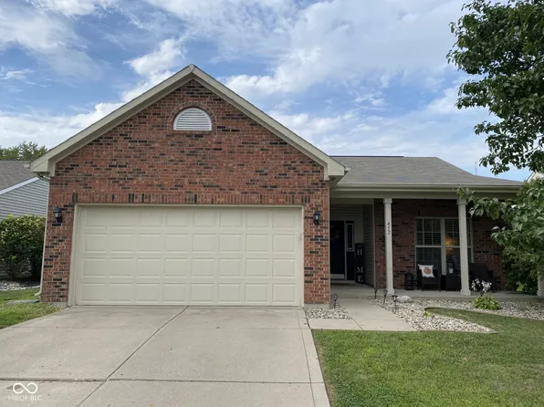 452 Southern Pines Dr, Whiteland, IN 46184