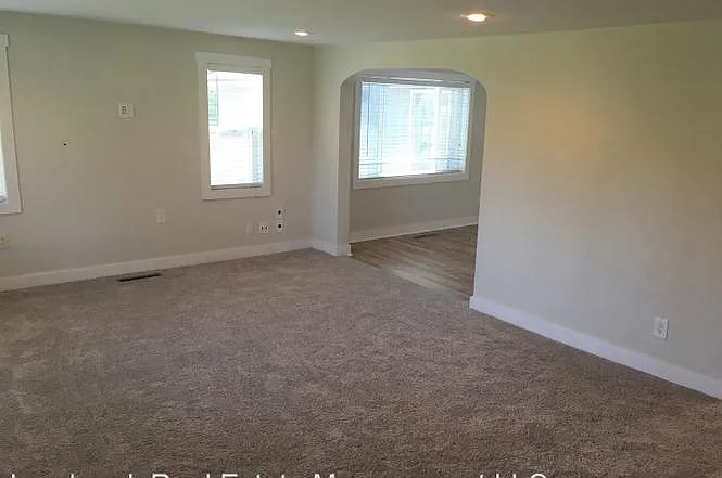 919 E McLeod Rd — Photo 19