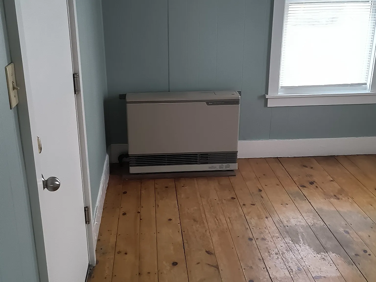 2 bed, 650 sqft, $1,950 — Photo 4