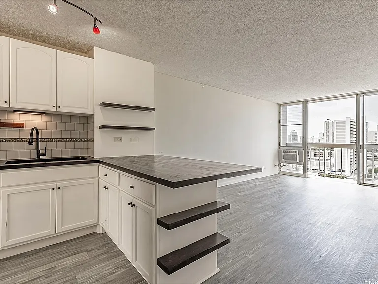 2630 Kapiolani Blvd #1403 — Photo 5