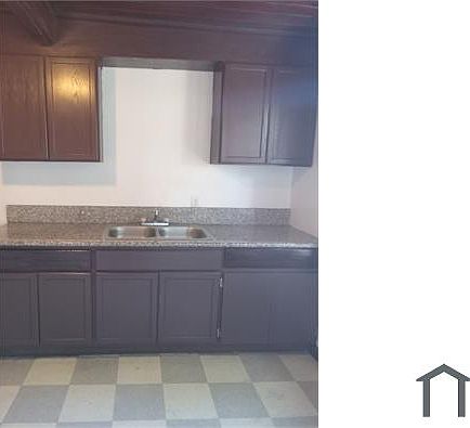 3rd image of 4544 E Harvey Ave #3