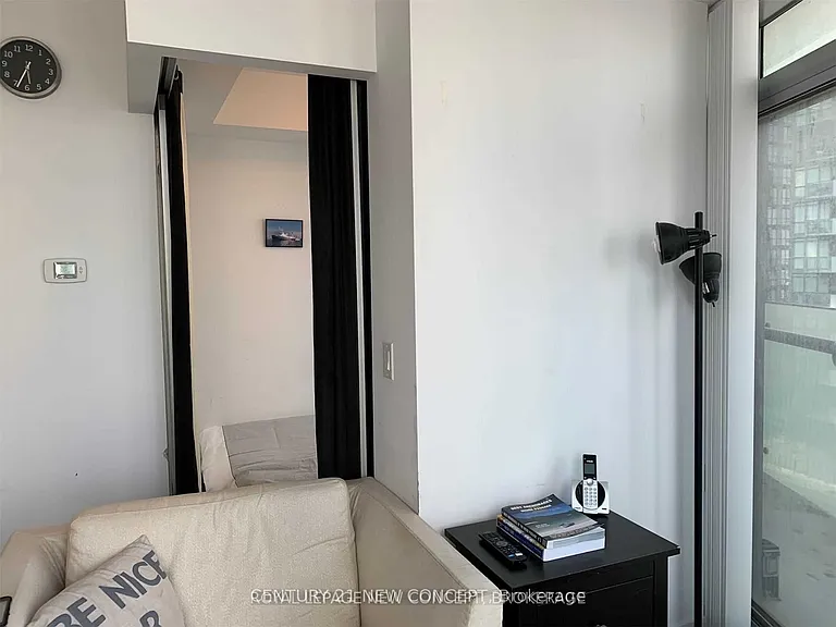 14 York St #1502 — Photo 25