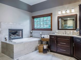 972 Wild Ginger Trl, West Chicago, IL