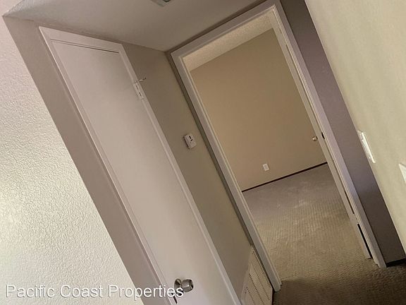 4th image of 5413 Marconi Ave #17