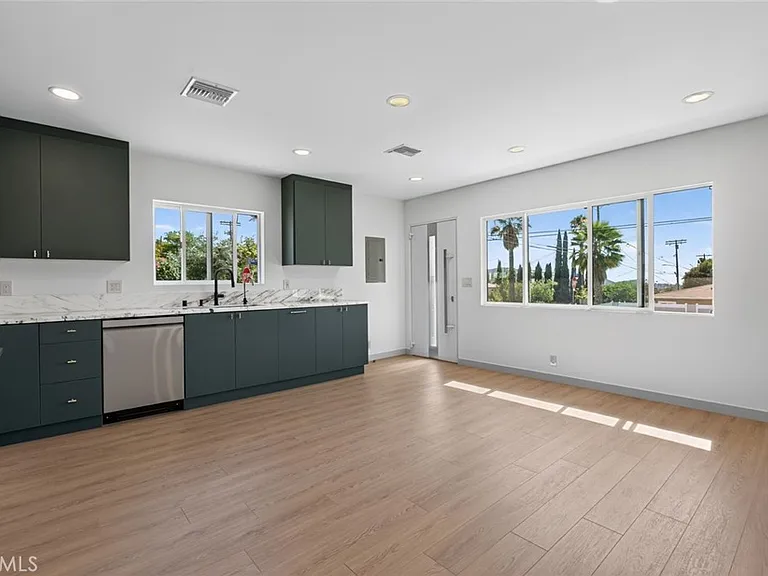 10822 Mount Gleason Ave — Photo 4