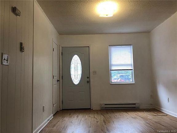 3rd image of 1027 Cleveland Ave