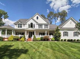 1 Regal Ct, Monroe Township, NJ 08831