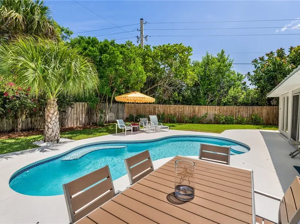 1970 Coco Plum Ln, Vero Beach, FL 32963