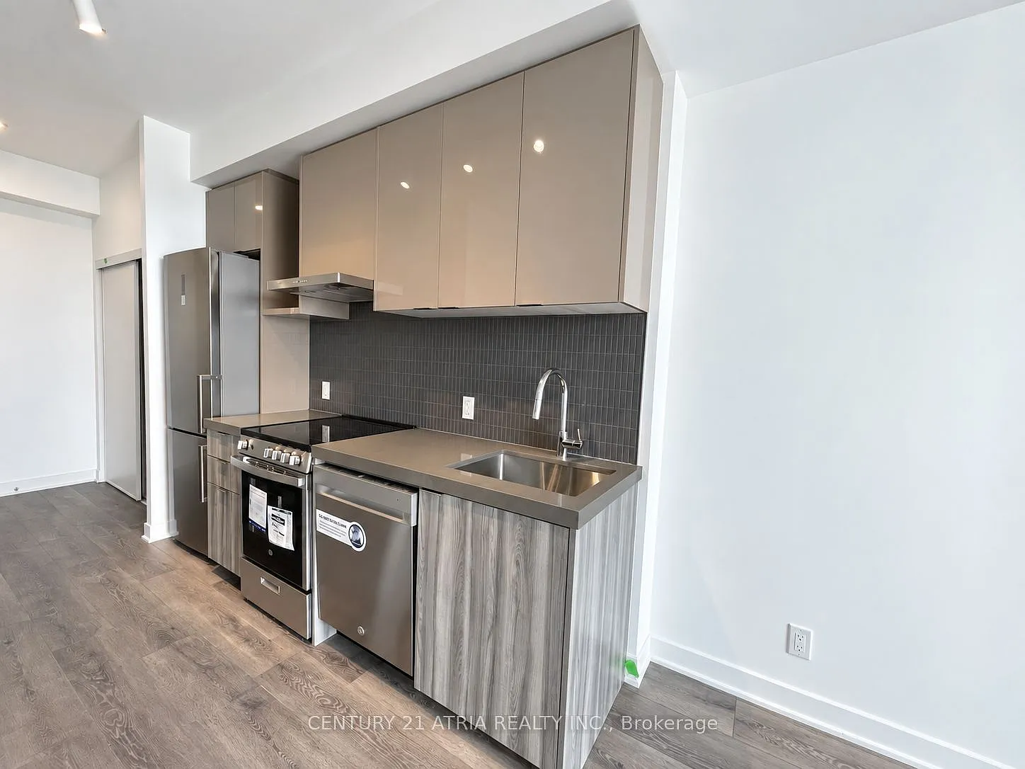 1 bed, $1,900 — Photo 3