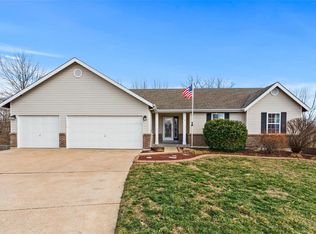 3 Forest Brook Ct, Saint Peters, MO 63376