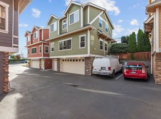 7557 210th St SW, Edmonds, WA 98026