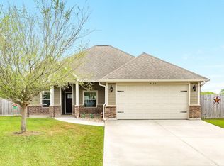 4115 Twin Dr W, Santa Fe, TX 77510