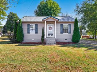 523 E Park St, Guthrie, KY 42234