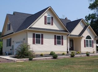 1510 Back Valley Rd, Speedwell, TN 37870