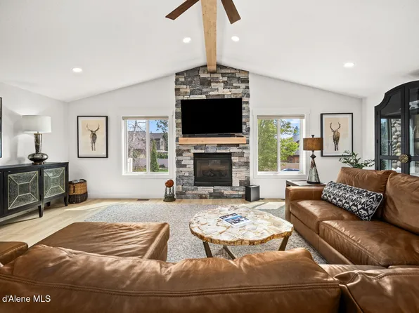 11296 N Rocking R Rd, Hayden Lake, ID 83835