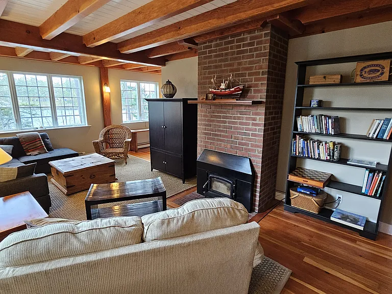 1461 Griffith Point Rd — Photo 8