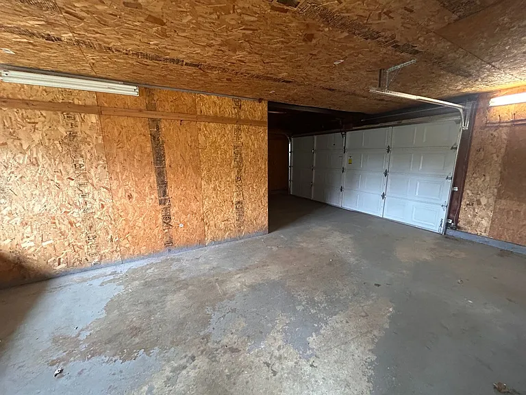 1333 E 41st Ave — Photo 28