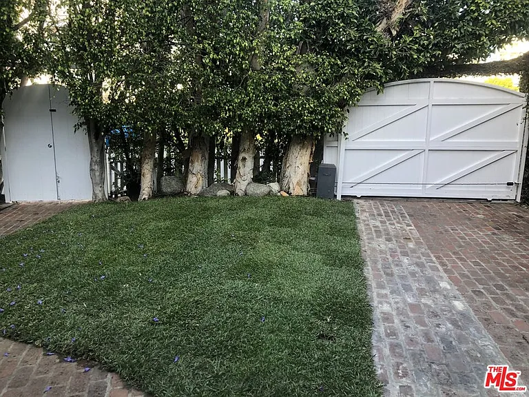 3419 Strongs Dr — Photo 6