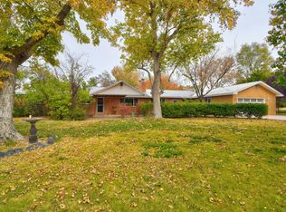 30 Cottonwood Ln, Los Lunas, NM 87031