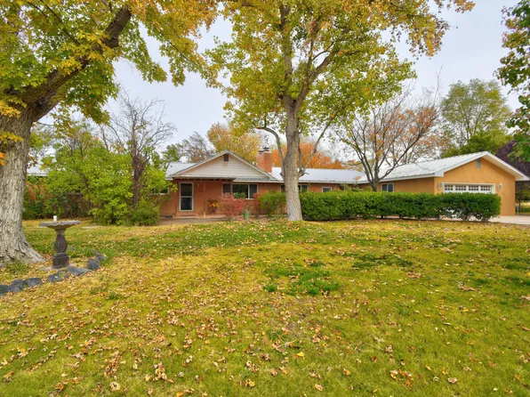 30 Cottonwood Ln, Los Lunas, NM 87031