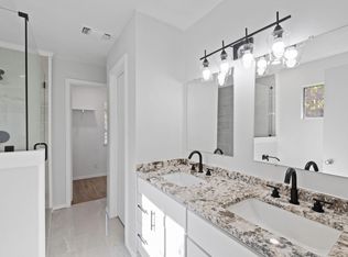 10001 Woodglen Dr, Austin, TX 78753