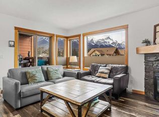 1160 N Railway Ave #206, Canmore, AB T1W 1P4