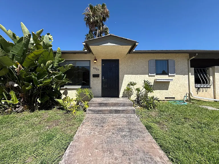 4727 Redland Dr — Photo 1