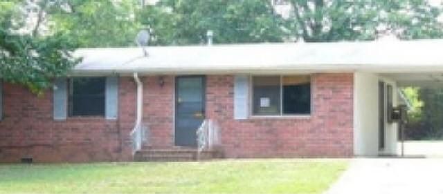 1st image of 933 Remington Dr SE