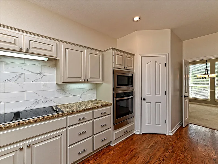 104 Acapulco Ct — Photo 20