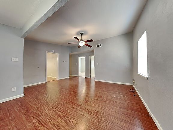 5th image of 818 Leyenda Dr