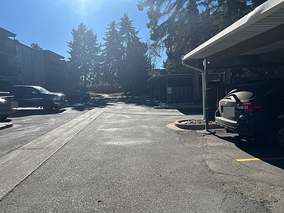 3rd image of 2231 S Vaughn Way