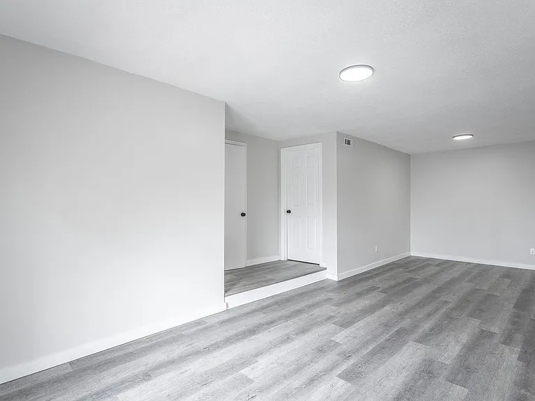 833 Sylvan Dr — Photo 26