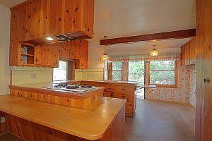 4th image of 1261 Hill Dr