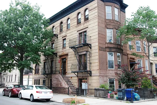 Rented by Corcoran | media 34