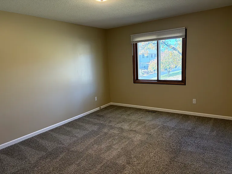 10673 Grouse St NW — Photo 6