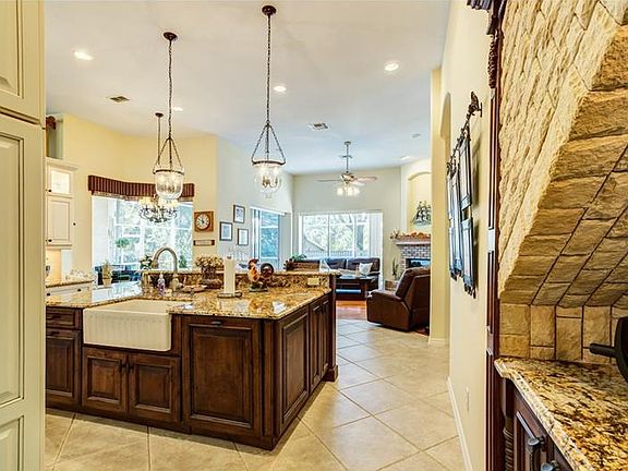 2nd image of 1358 Shady Knoll Ct