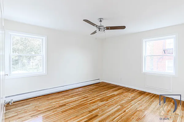 Rented by Dakis Group LLC | media 16