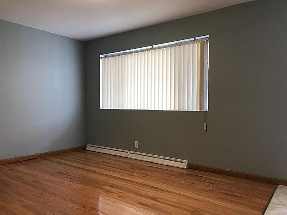 3rd image of 4843 Elm St #D
