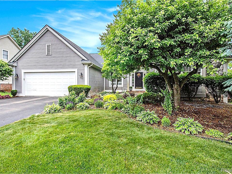 1st image of 16040 Silverwood Dr