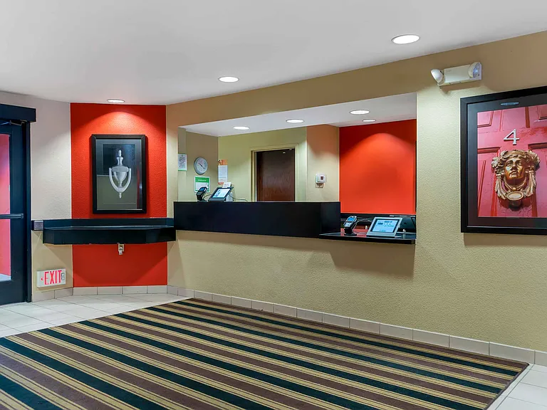 Lobby and Guest Check-in