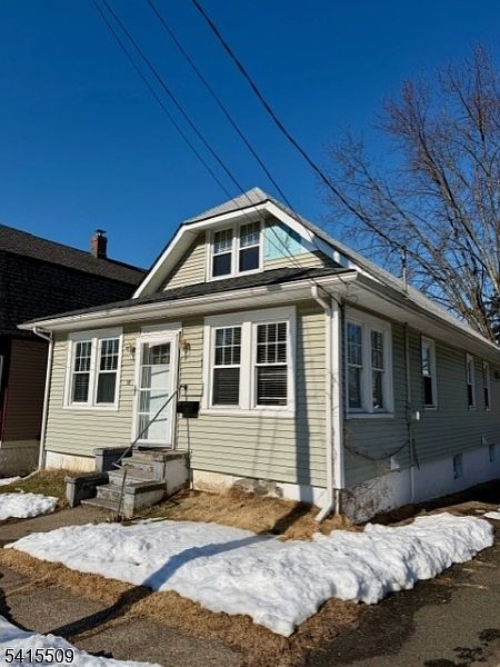 1st image of 58 Stanley Rd