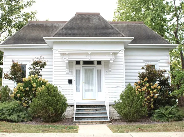 610 W North 3rd St, Shelbyville, IL 62565
